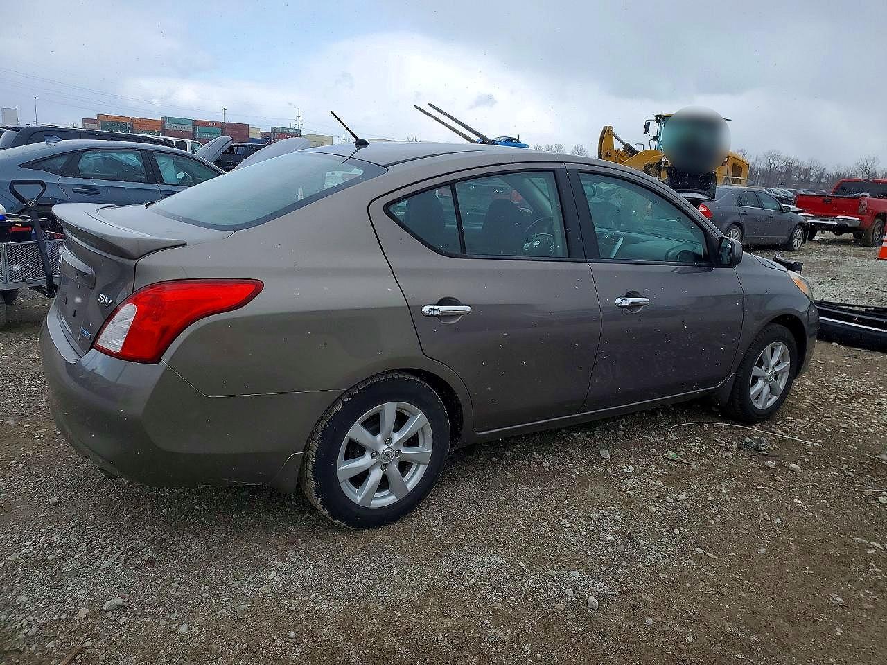 2014 NISS Versa VIN 3N1CN7AP0EL826945 photo 3