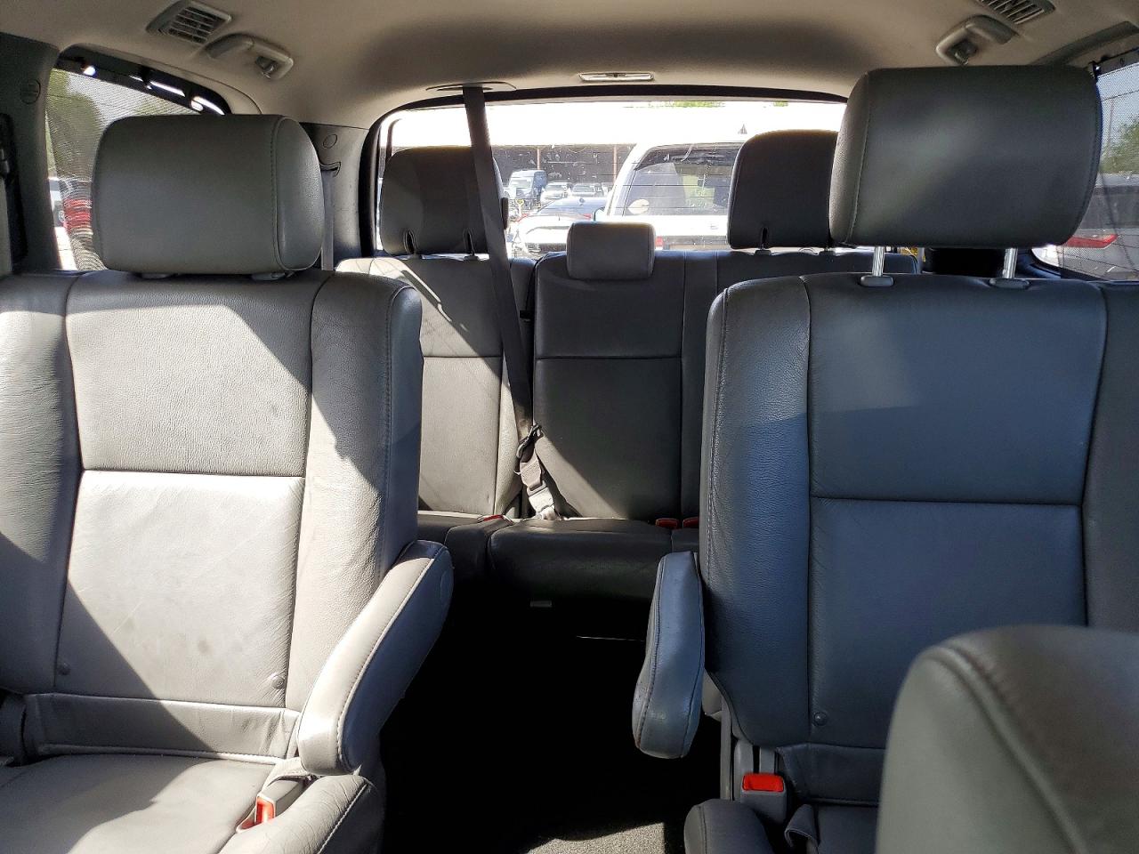 2013 Toyota Sequoia VIN 5TDKY5G14DS049685 photo 10