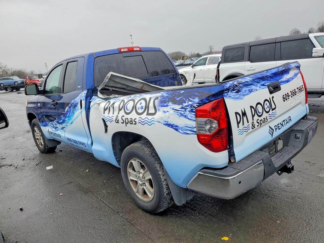 2014 TOYOTA Tundra VIN 5TFUY5F16EX354482 photo 2
