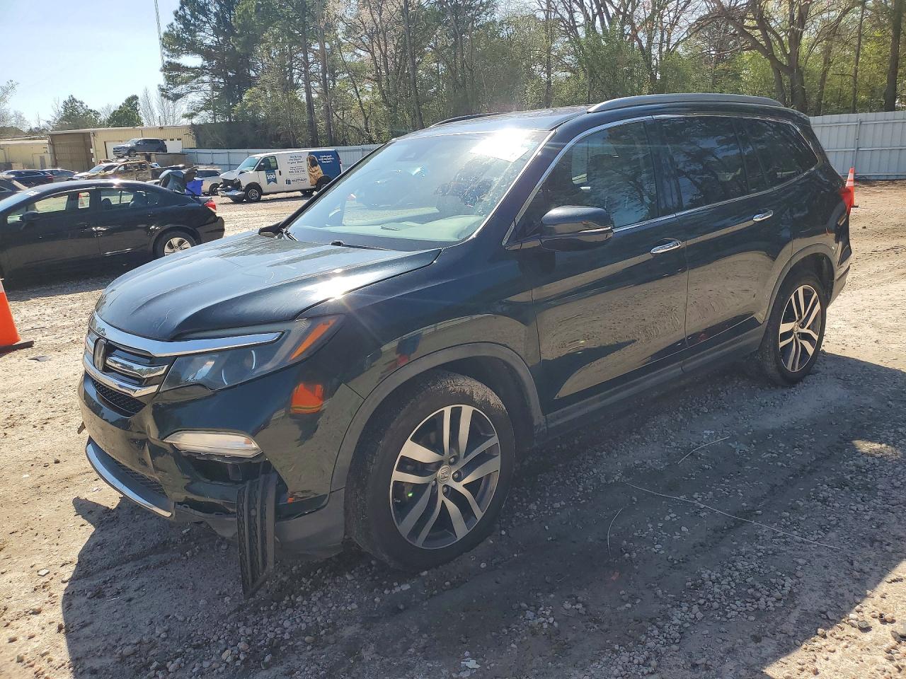 2016 Honda Pilot VIN 5FNYF5H97GB043943 photo 1