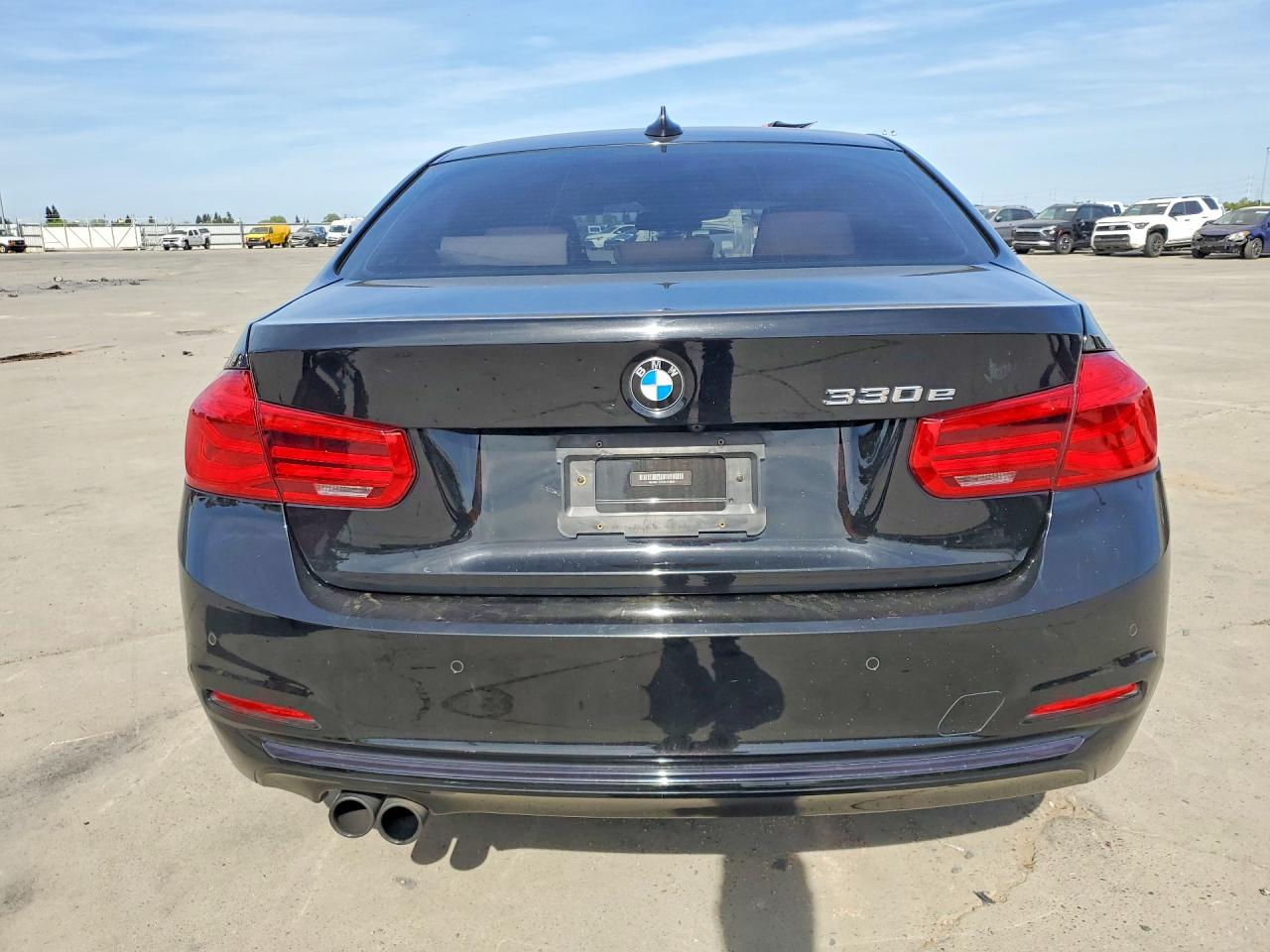 2017 BMW 3 series VIN WBA8E1C31HA156826 photo 6