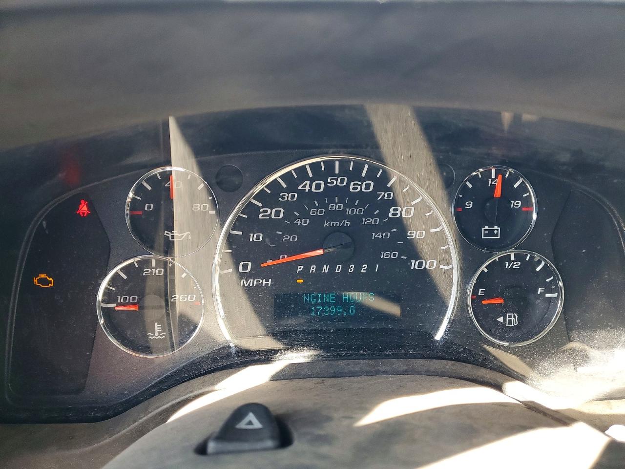 2008 Chevrolet Express VIN 1GCGG25C781136351 photo 9