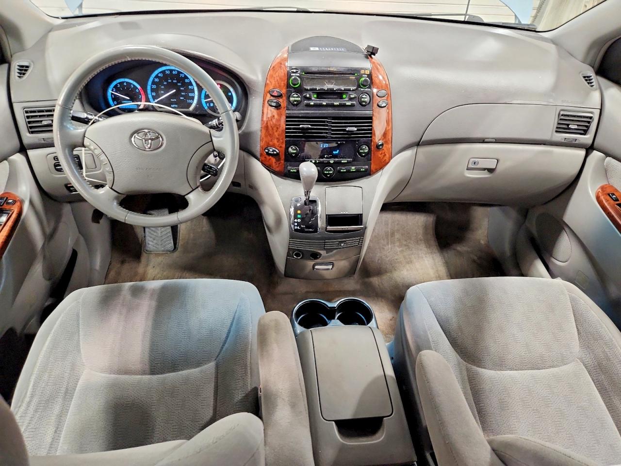 2005 TOYOTA Sienna VIN 5TDZA22C45S221404 photo 8