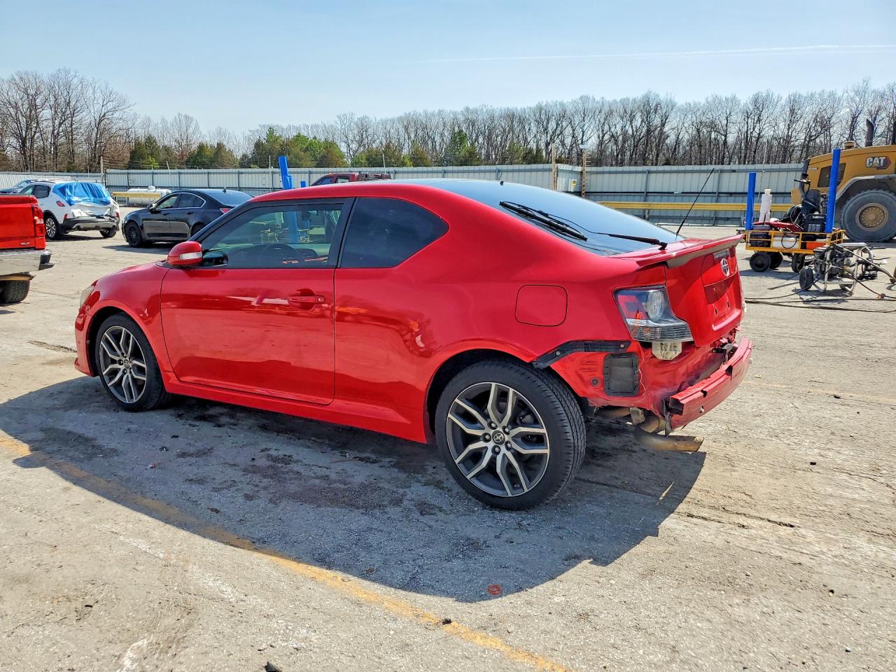 2016 Scion Tc VIN JTKJF5C74GJ016272 photo 2