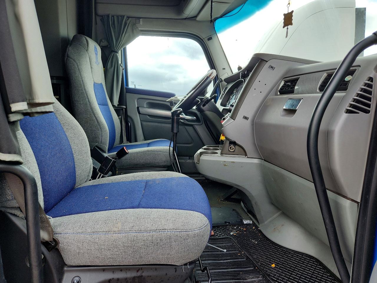 2015 KENWORTH All other VIN 1XKYDP9X8FJ977149 photo 5