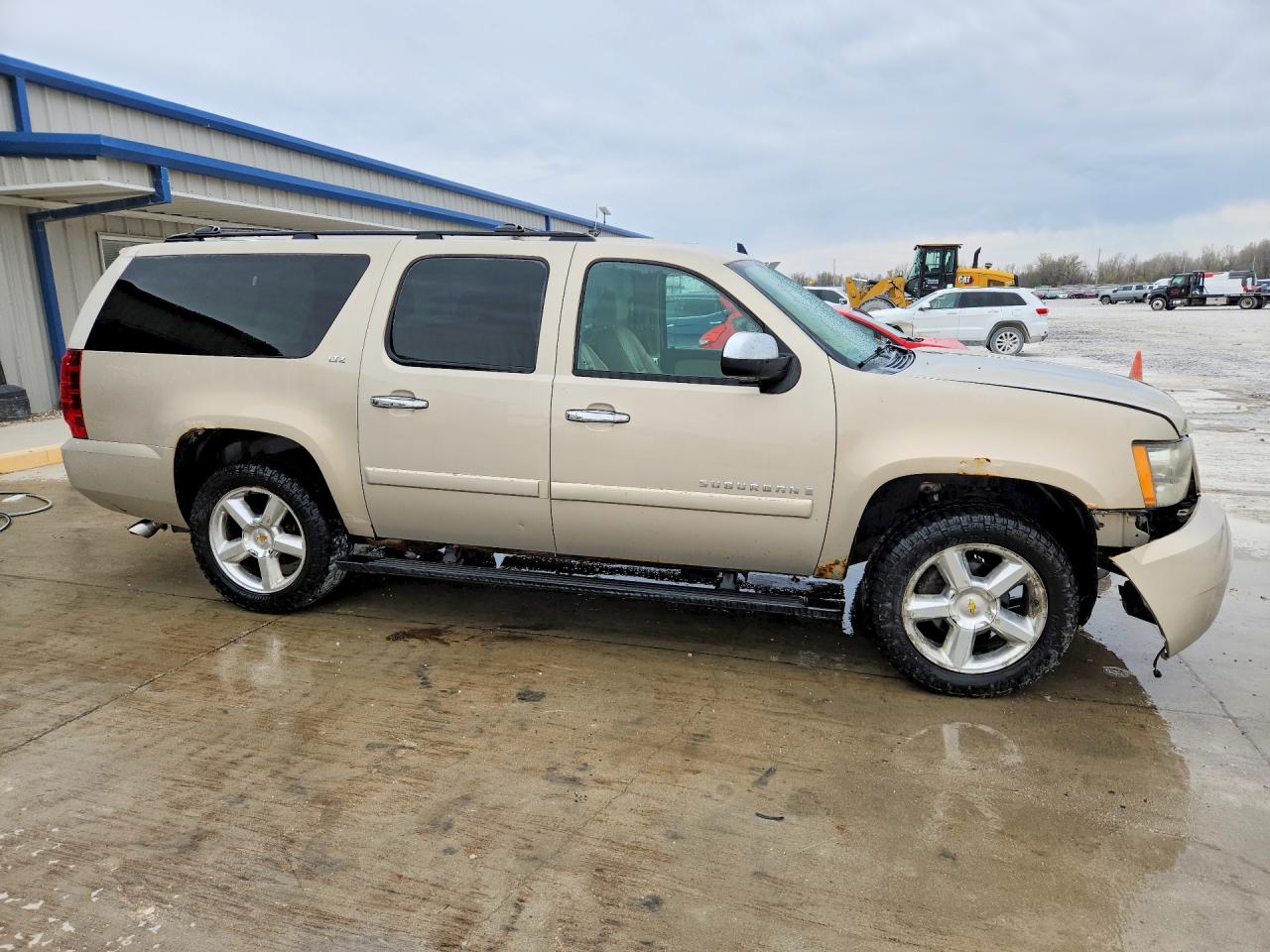 2008 Chevrolet Suburban VIN 1GNFK16328J110136 photo 4