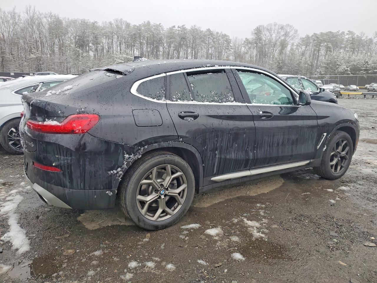 2024 BMW X4 VIN 5UX33DT00R9T48699 photo 3