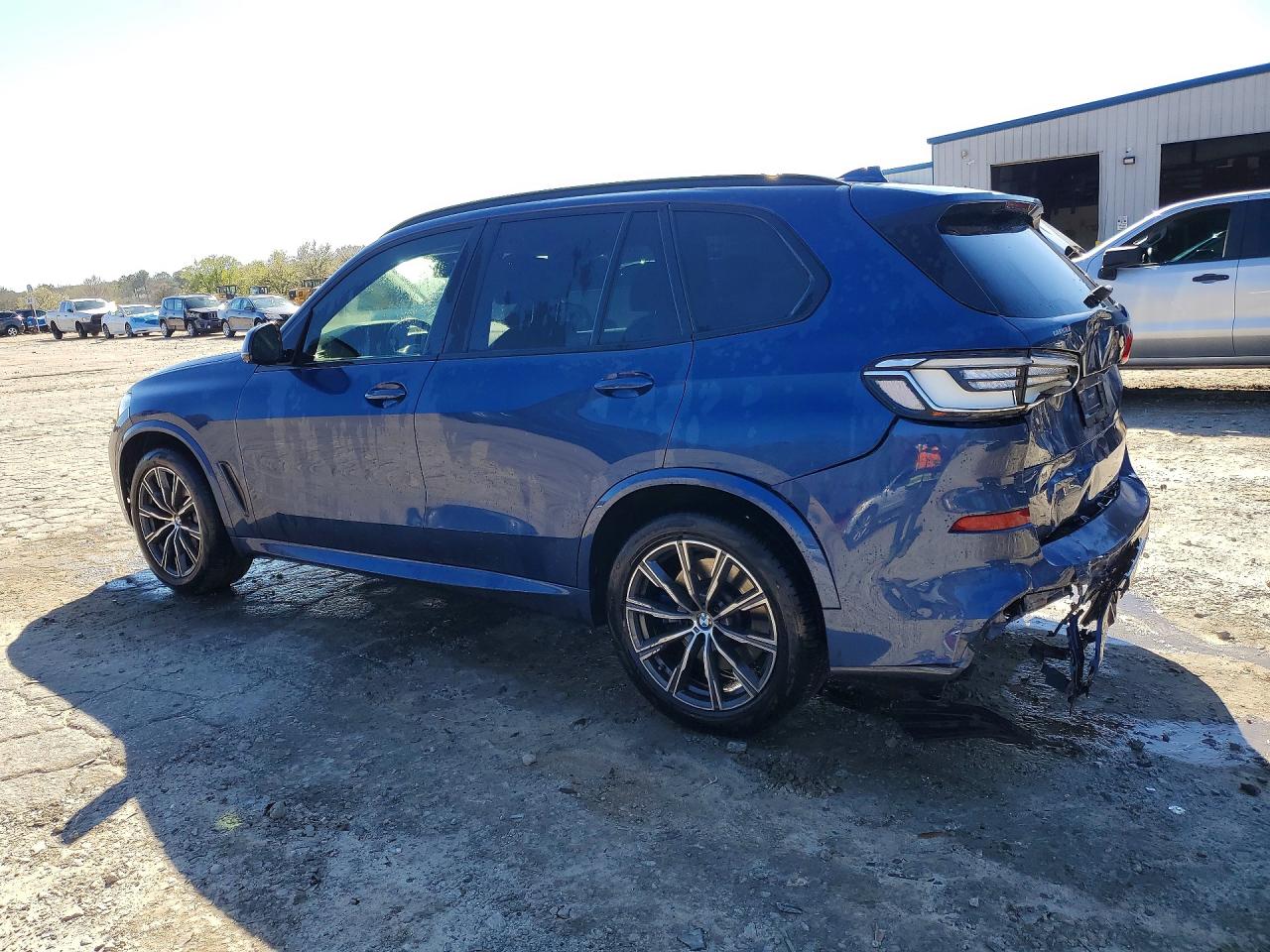 2019 BMW X5 VIN 5UXCR6C52KLL04475 photo 2