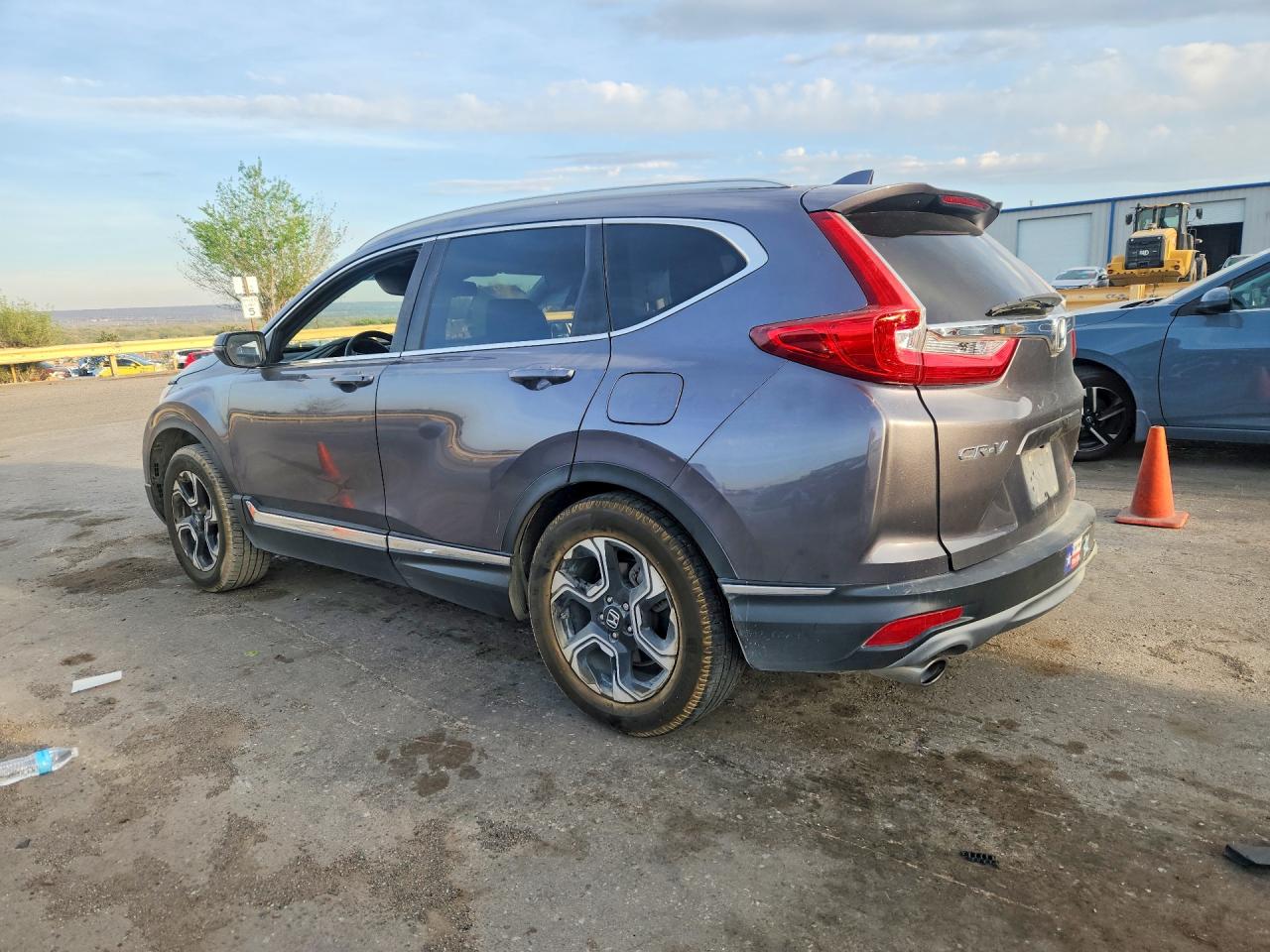 2019 Honda Crv VIN 7FARW2H99KE030806 photo 2