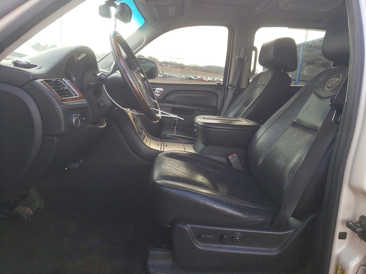 2012 Cadillac Escalade VIN 1GYS4KEFXCR328655 photo 7