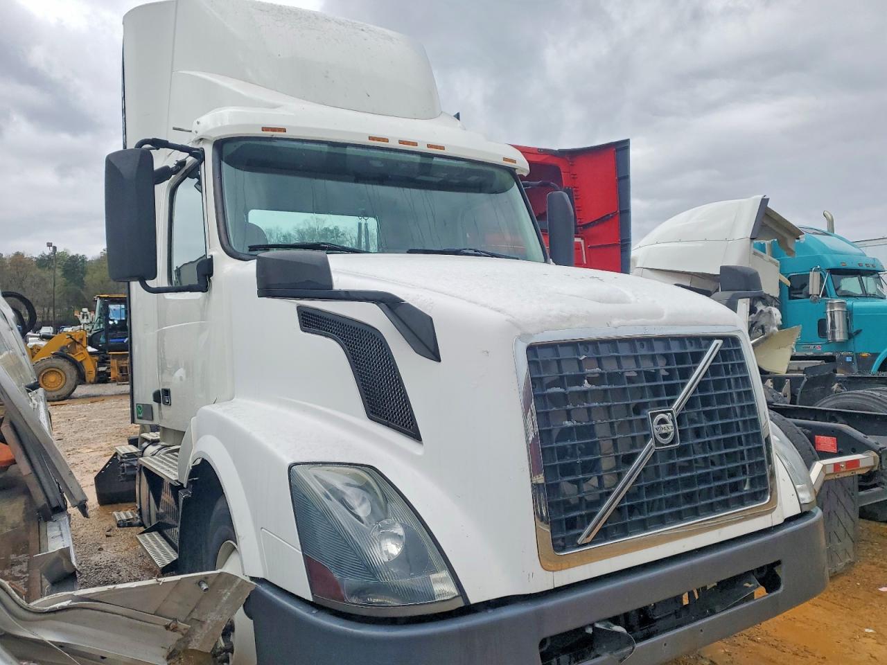 2017 Volvo All models VIN 4V4N39TGXHN988031 photo 1