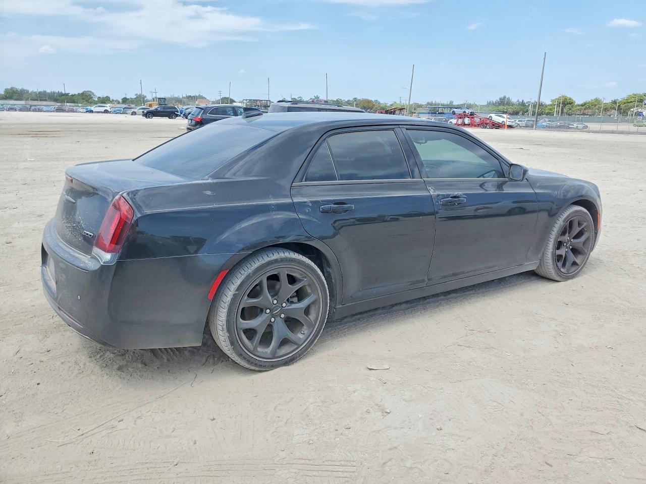 2023 CHRYSLER 300 VIN 2C3CCAAGXPH676732 photo 3