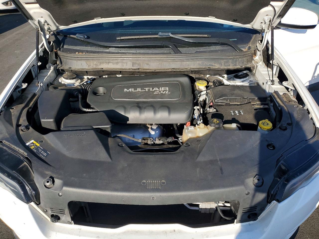 2019 Jeep Cherokee l VIN 1C4PJLCB6KD215405 photo 12