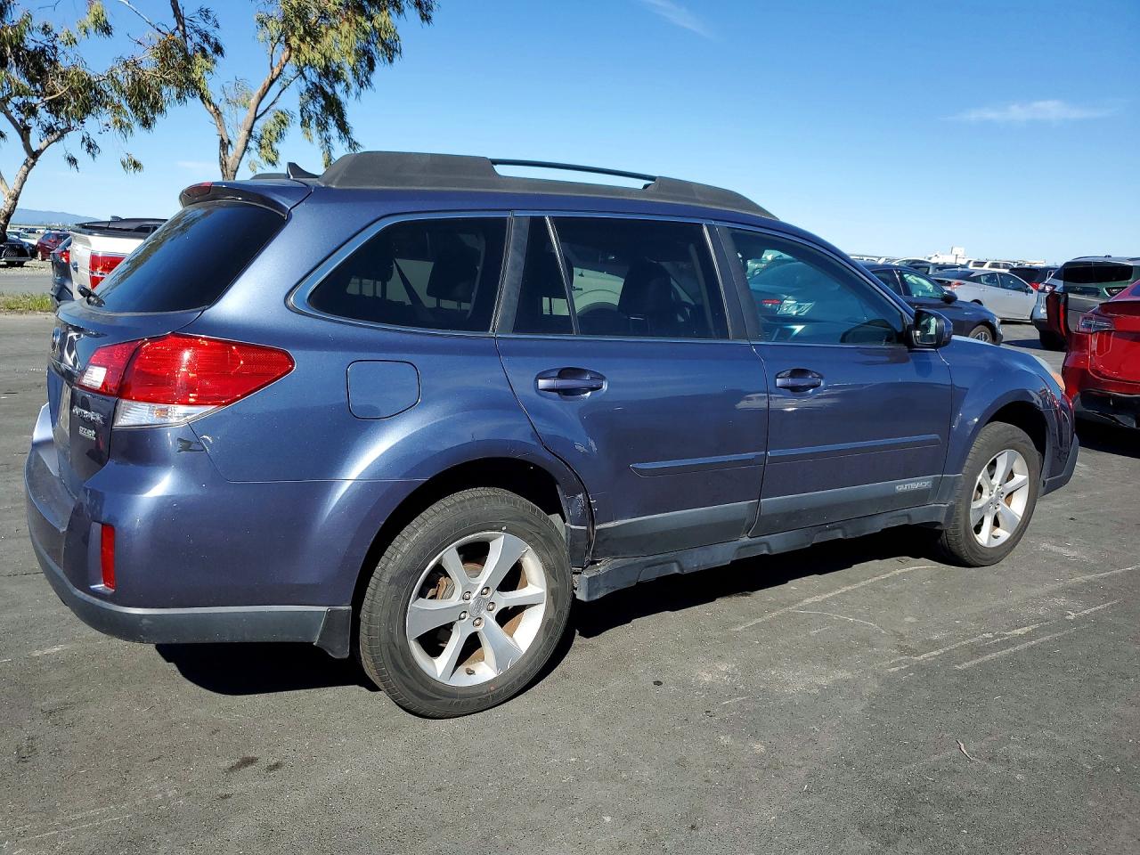 2013 Subaru Outback VIN 4S4BRBPCXD3243924 photo 3