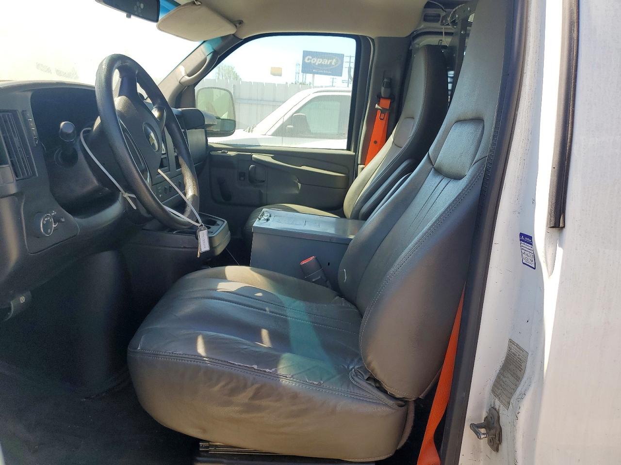 2013 Chevy Express VIN 1GCWGFCB7D1902215 photo 7