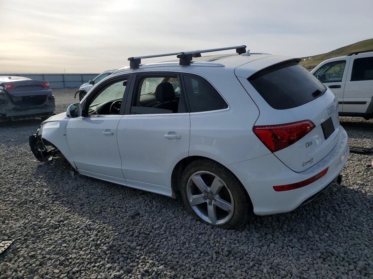 2011 AUDI Q5 VIN WA1DKAFP0BA084138 photo 2