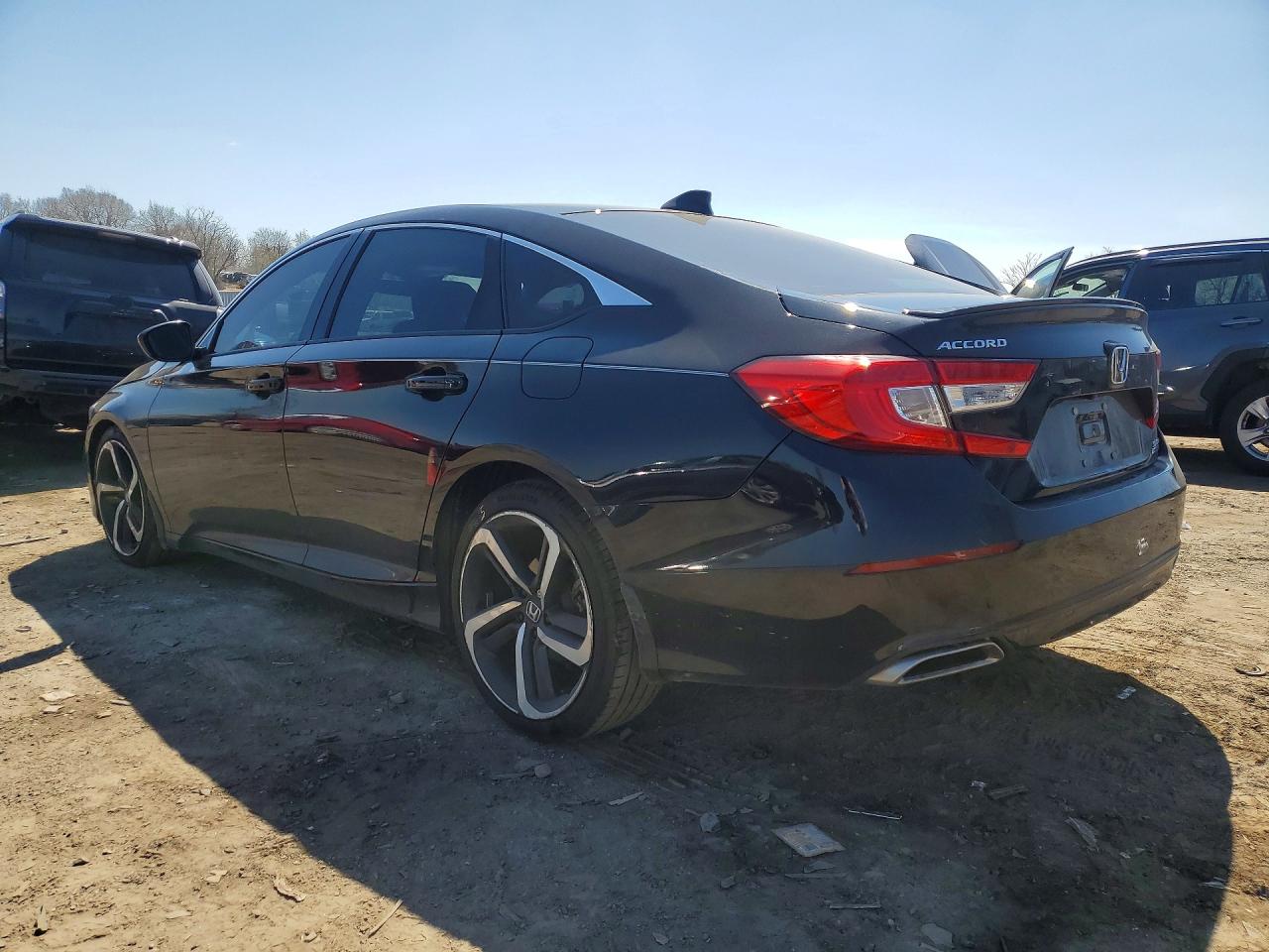 2022 Accord VIN 1HGCV1F46NA088876 photo 2