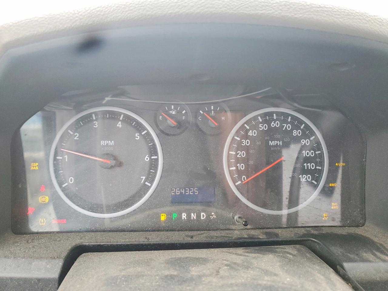 2010 Dodge Ram 1500 VIN 1D7RV1GT5AS257276 photo 9