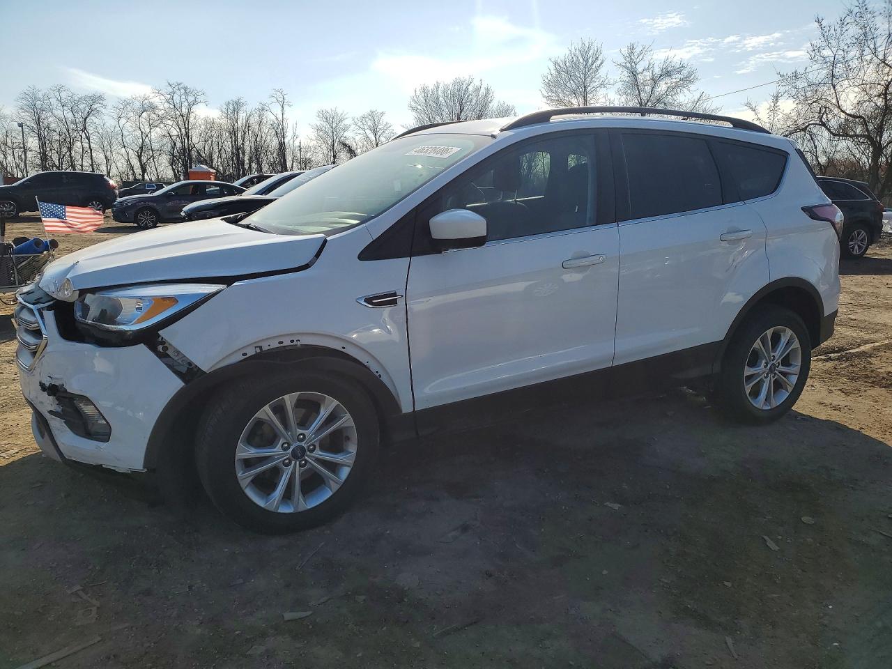 2018 Escape VIN 1FMCU0GD5JUD19314 photo 1