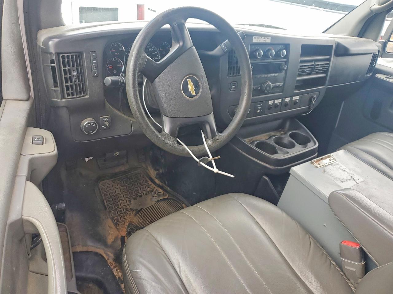 2013 CHEV Express VIN 1GCWGFCA1D1902735 photo 8