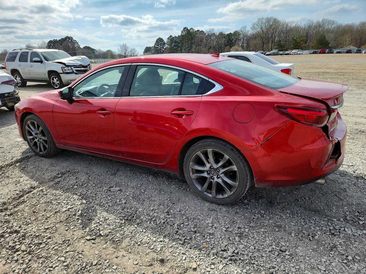 2017 Mazda 6 VIN JM1GL1X51H1133014 photo 2