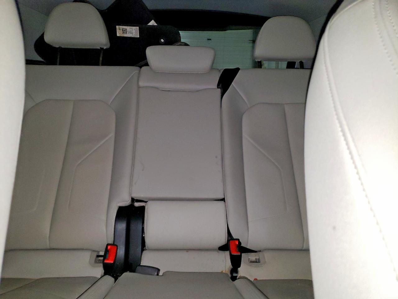2023 Audi Q3 VIN WA1DECF30P1058324 photo 10