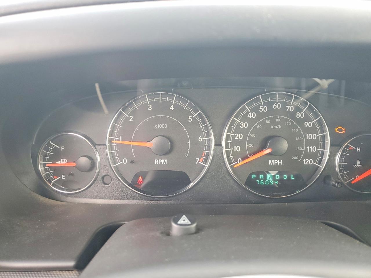 2004 Chrysler Sebring VIN 1C3EL46X74N375504 photo 9