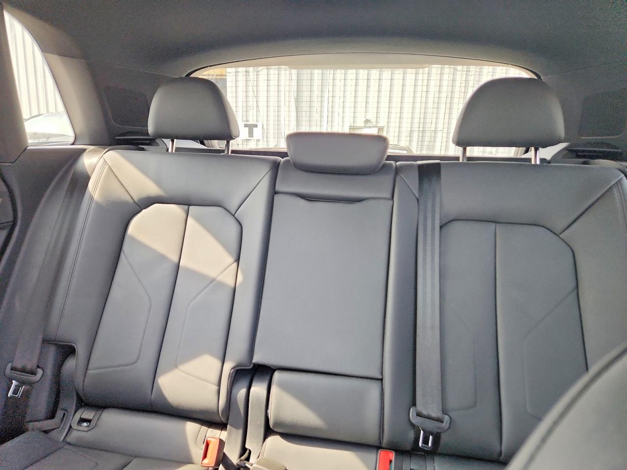 2023 Audi Q3 VIN WA1EECF37P1022540 photo 10