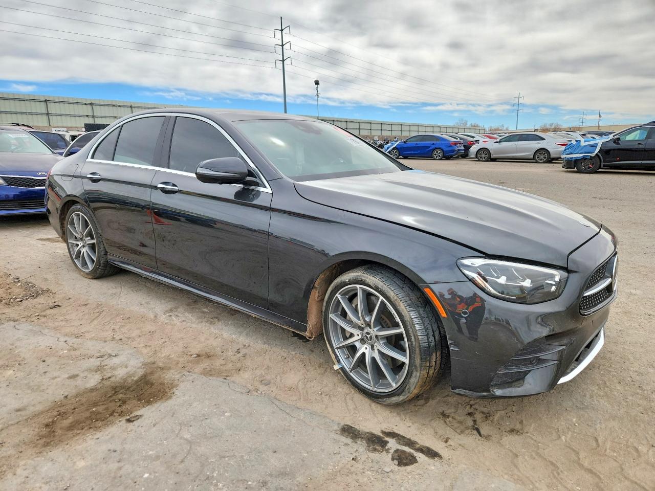 2021 Mercedes-Benz E-class VIN W1KZF5KBXMA934657 photo 4
