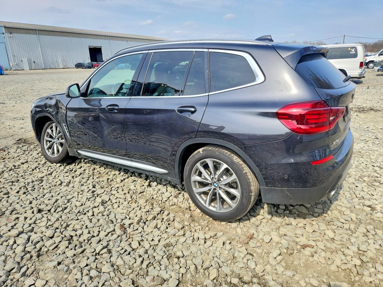 2019 BMW X3 VIN 5UXTR9C58KLE14032 photo 2