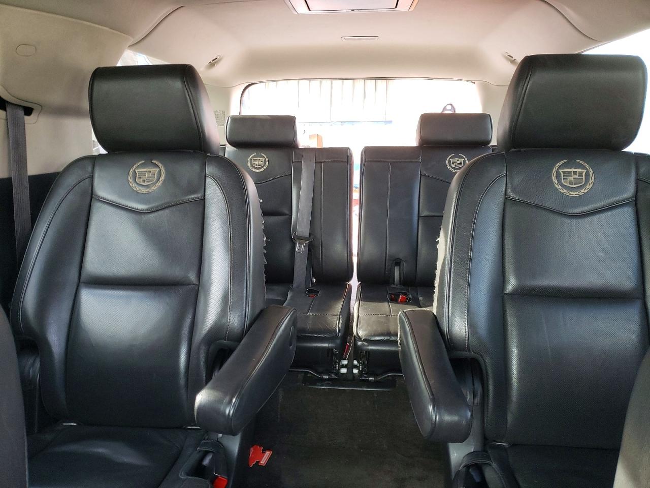 2012 Cadillac Escalade VIN 1GYS4KEFXCR328655 photo 10