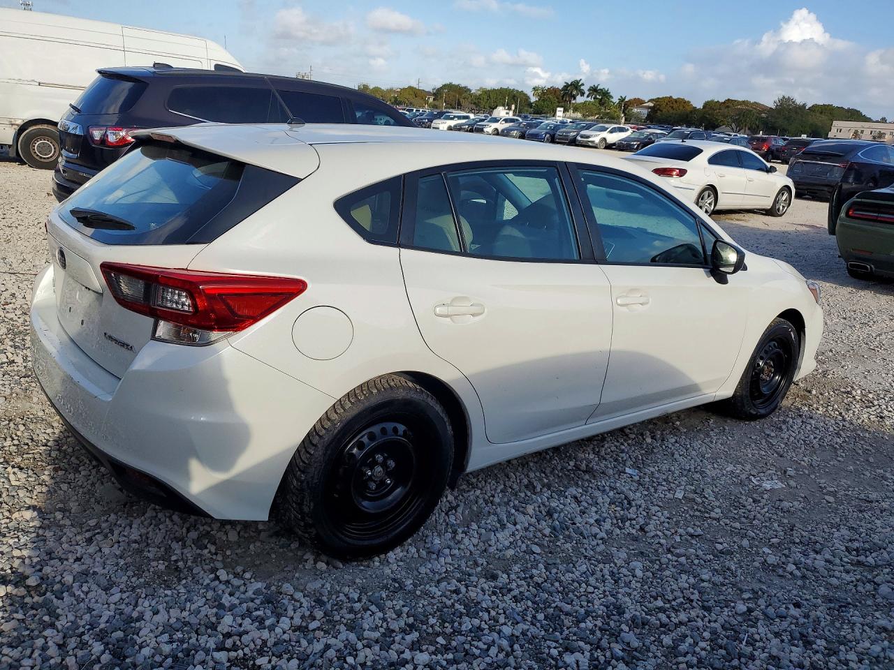 2022 Subaru Impreza VIN 4S3GTAA64N1719865 photo 3