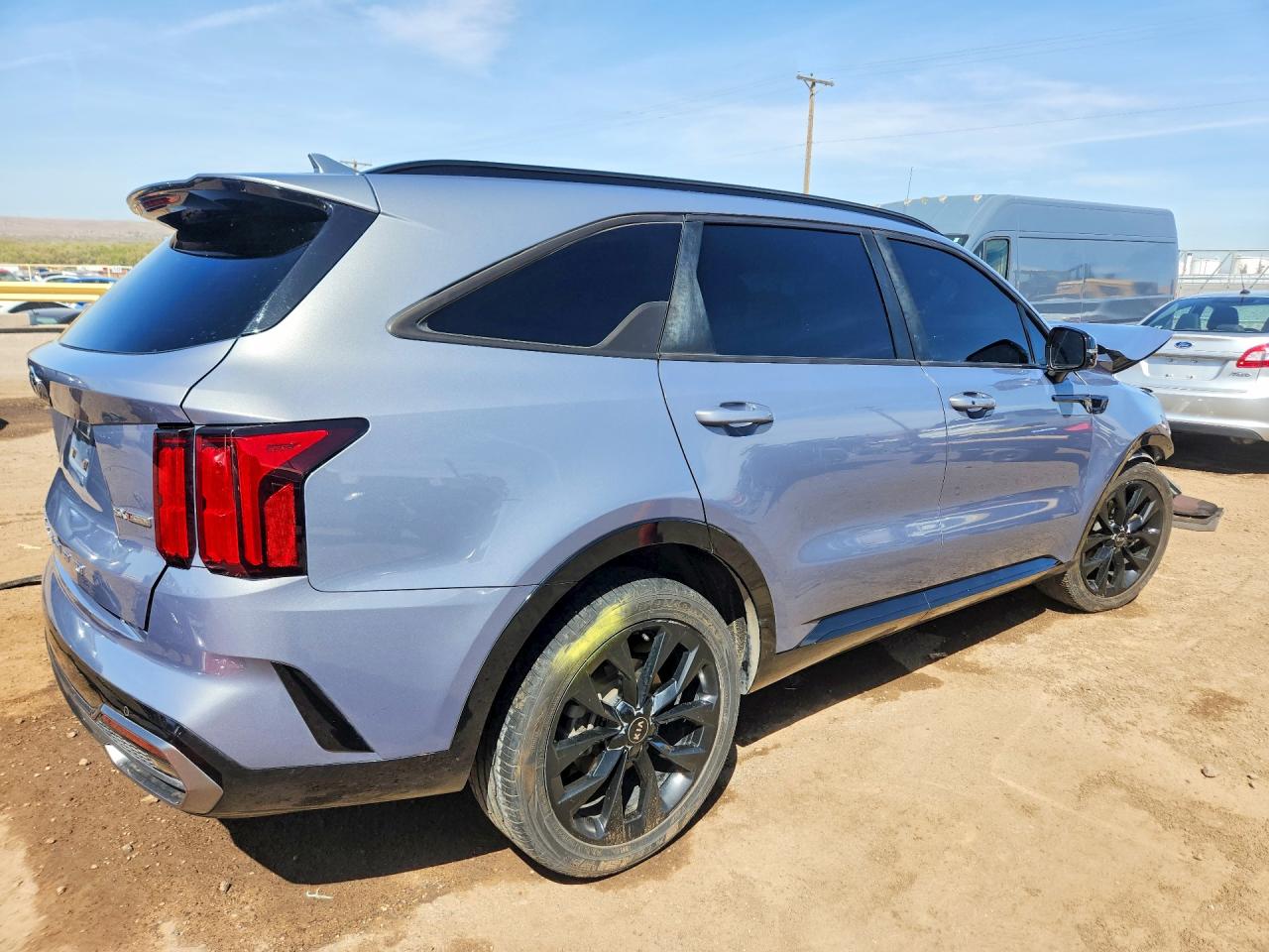 2021 Kia Sorento VIN 5XYRK4LF8MG033496 photo 3