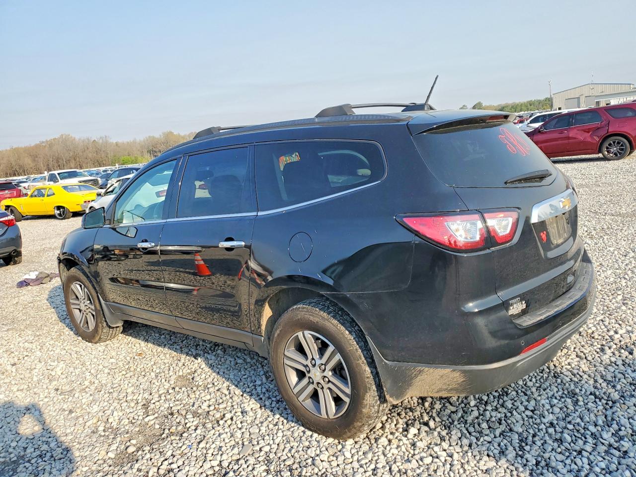 2016 CHEV Traverse VIN 1GNKVGKD5GJ342557 photo 2