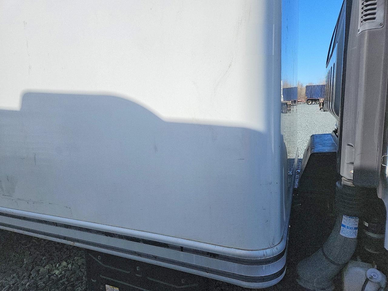 2017 Isuzu Npr hd VIN JALC4W160H7002193 photo 11