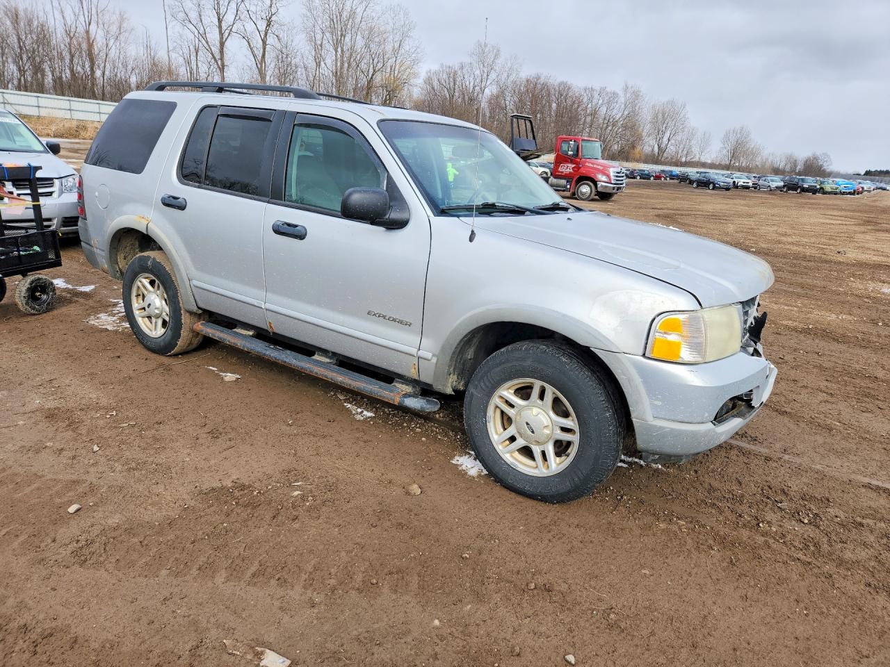 2002 Ford Explorer VIN 1FMZU72E72UC27626 photo 4