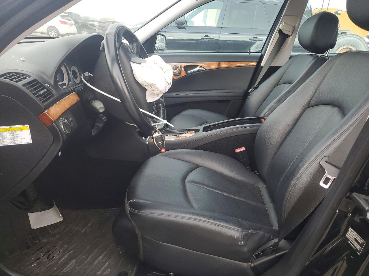 2009 Mercedes-Benz E-class VIN WDBUF56XX9B368736 photo 7