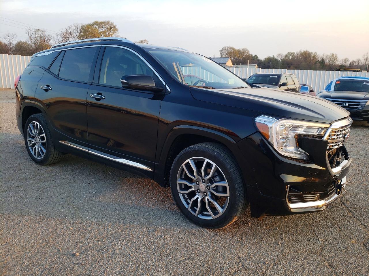 2024 GMC Terrain VIN 3GKALXEG3RL392843 photo 4