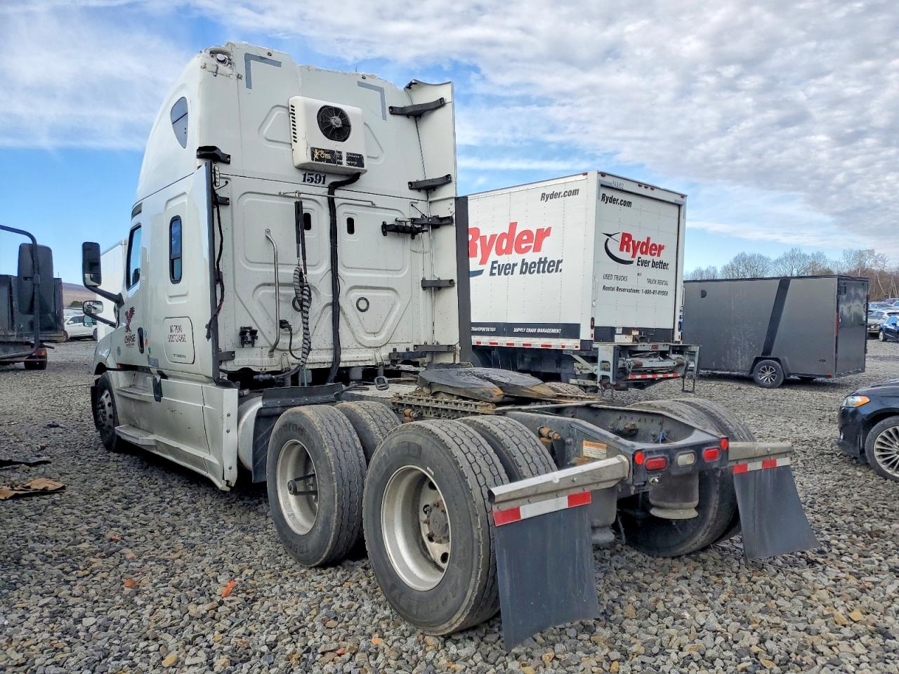 2019 FREIGHTLINER All other VIN 3AKJHHDR4KSKR1394 photo 3