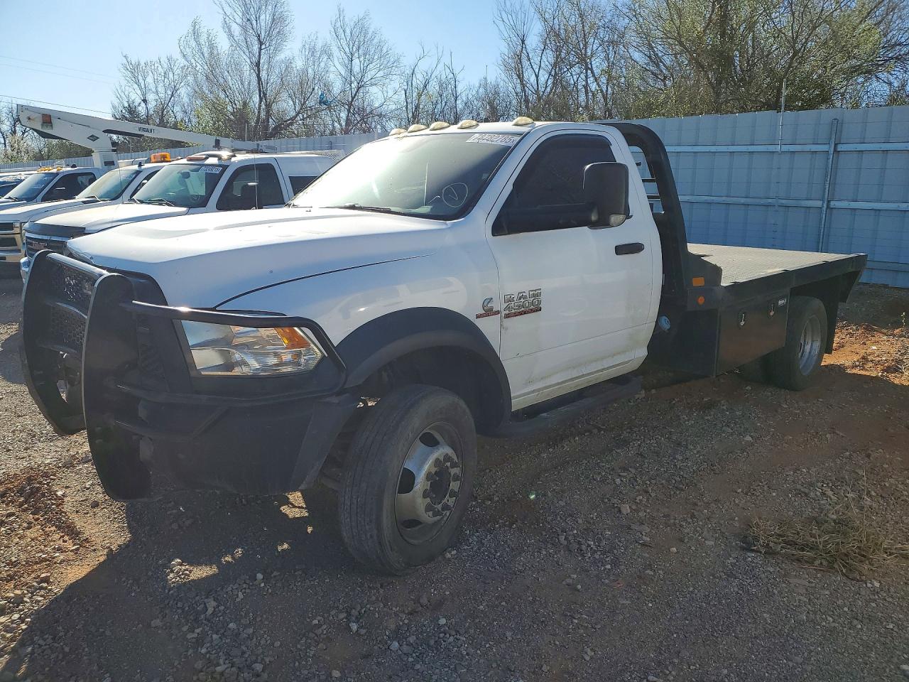2016 Ram 4500 VIN 3C7WRLBL5GG174308 photo 1