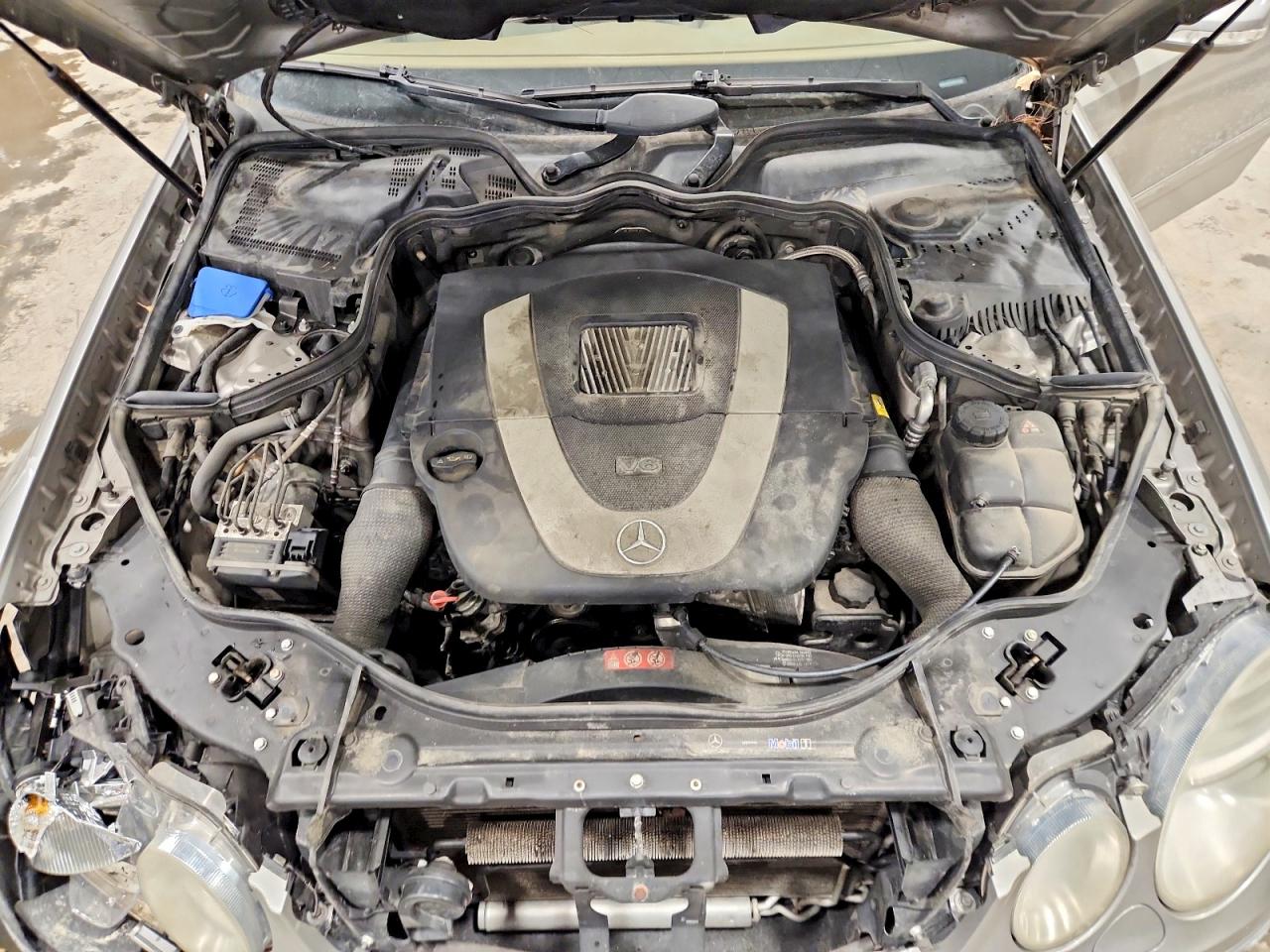 2009 MERCEDES E-class VIN WDBUF87X89B436838 photo 11