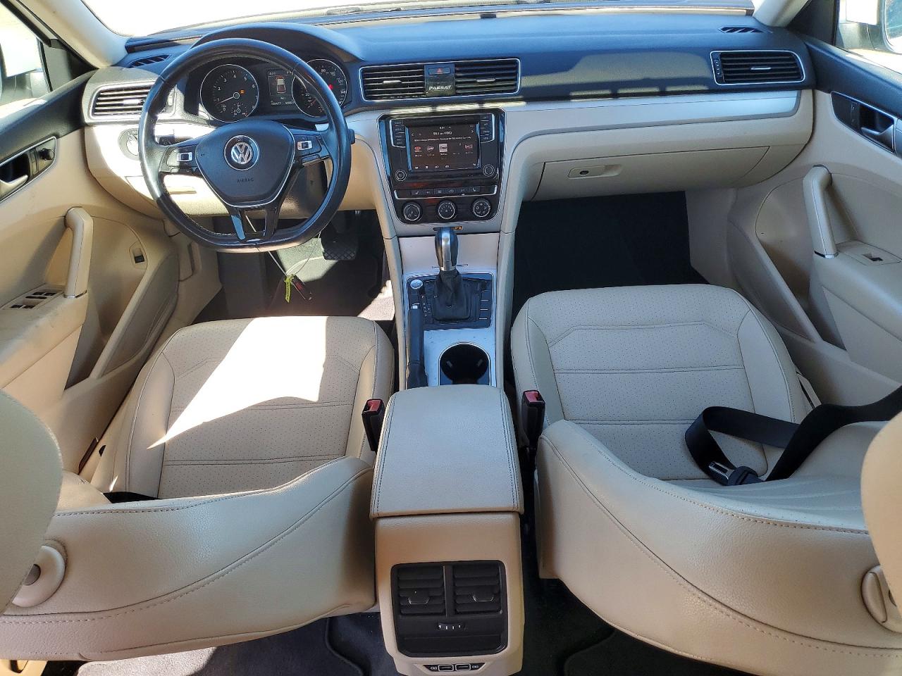 2019 VOLKSWAGEN Passat VIN 1VWLA7A34KC010069 photo 8
