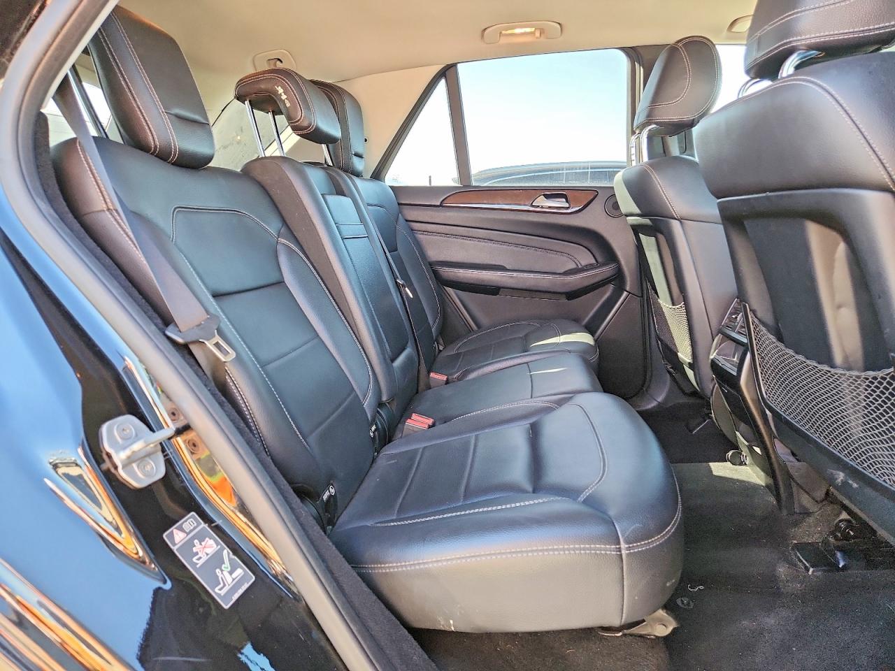 2012 Mercedes-Benz M-class VIN 4JGDA5HB5CA020885 photo 10