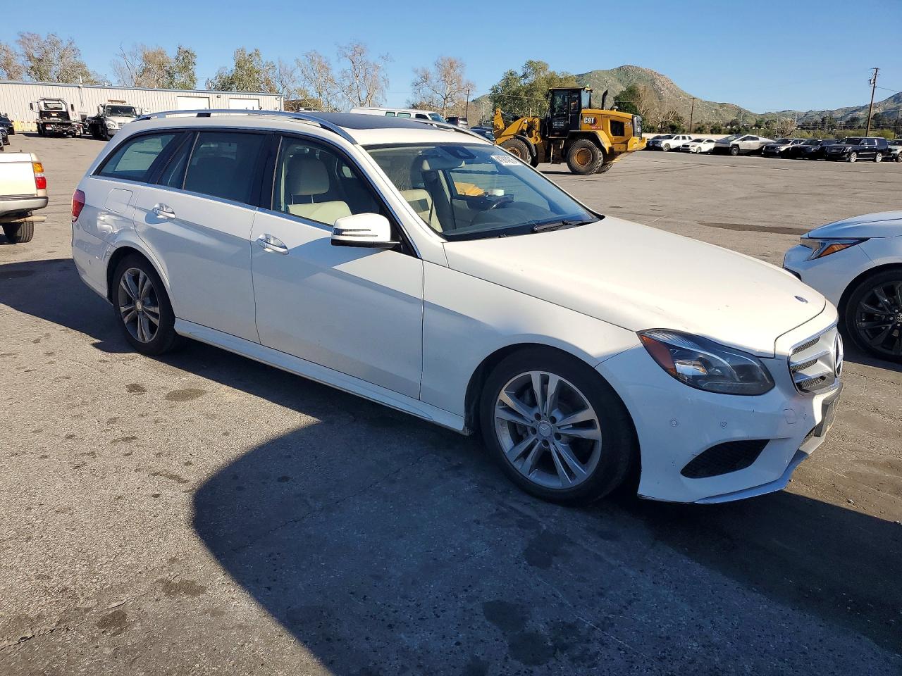 2014 Mercedes-Benz E-class VIN WDDHH8JBXEA804310 photo 4