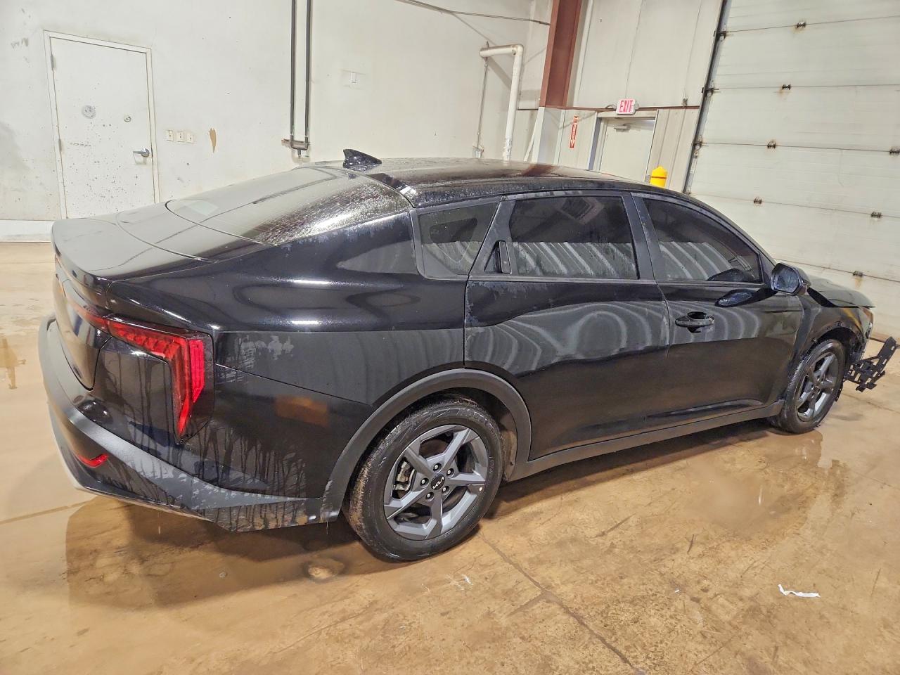 2025 Kia All other VIN 3KPFT4DE6SE129563 photo 3