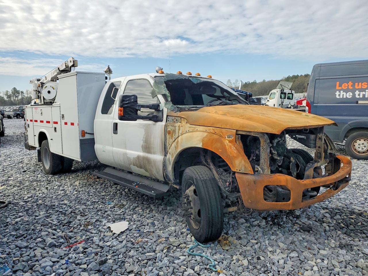 2015 Ford F550 supe VIN 1FD0X5HYXFED10909 photo 4