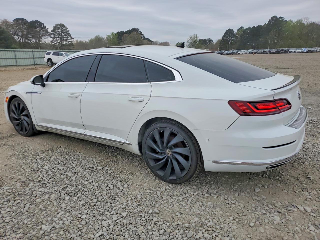 2020 Volkswagen Arteon VIN WVWTR7AN6LE014823 photo 2