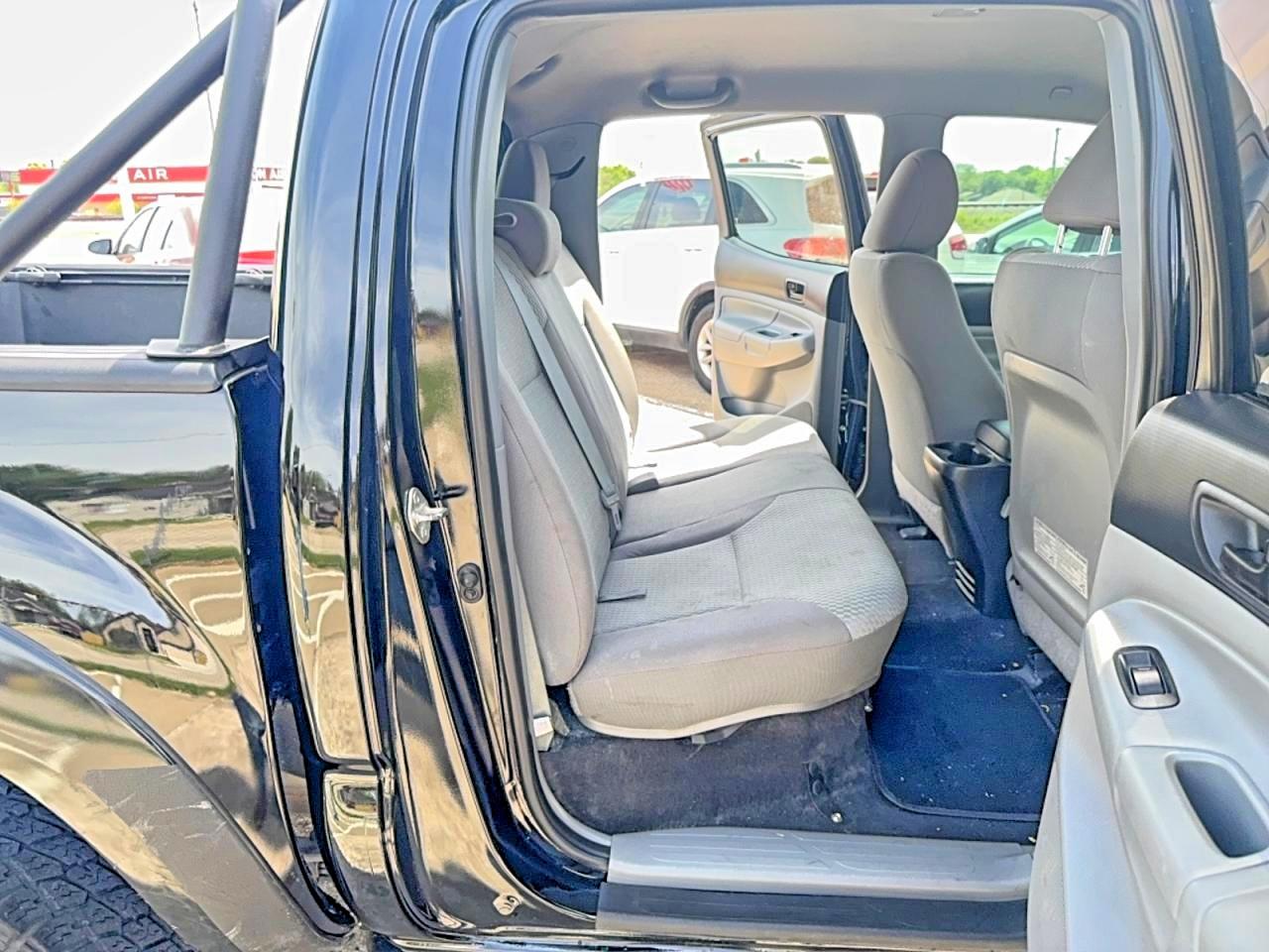 2014 Toyota Tacoma v6 VIN 3TMLU4EN8EM155235 photo 6