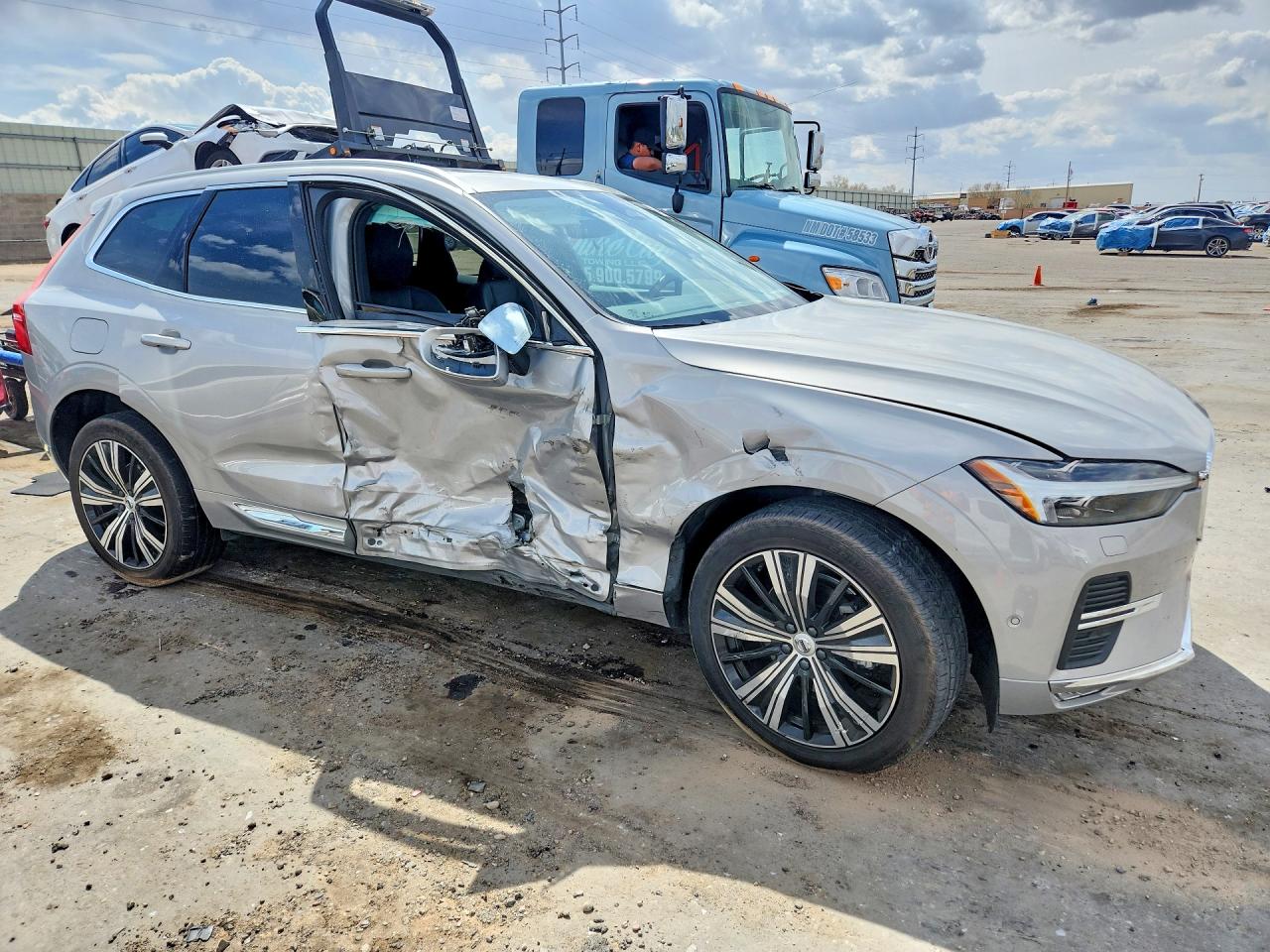 2023 Volvo Xc60 VIN YV4L12RNXP1194963 photo 4