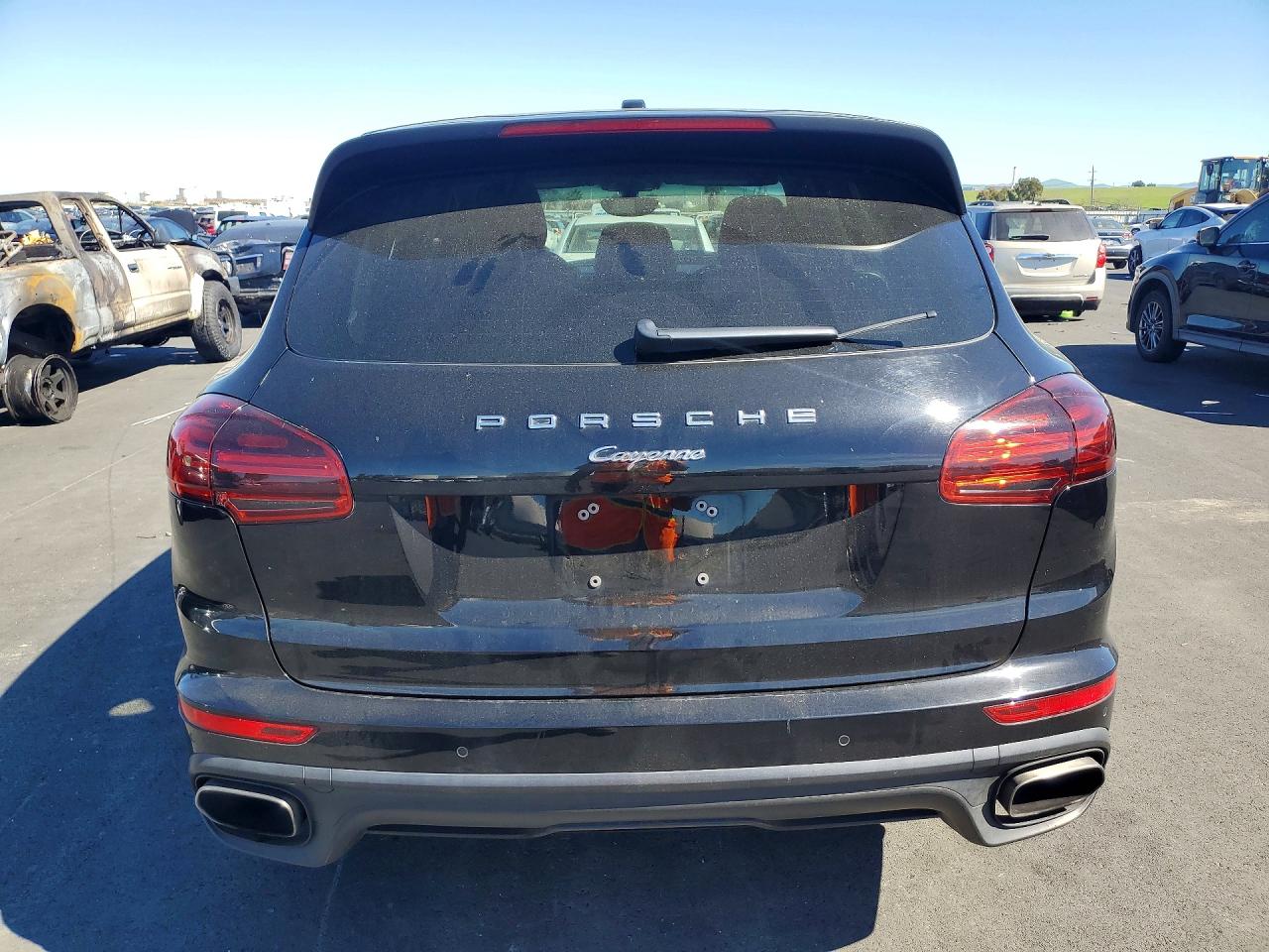 2017 Porsche Cayenne VIN WP1AA2A23HKA90305 photo 6
